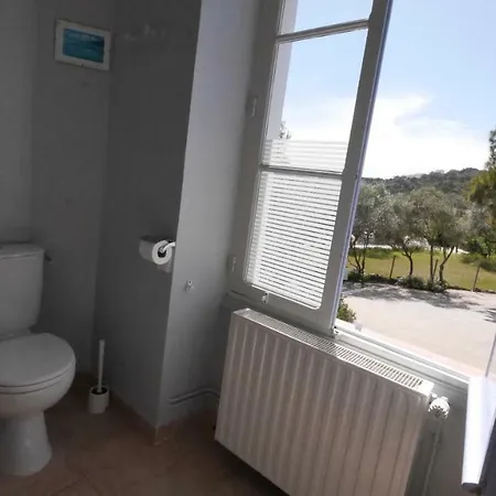 Les Figuiers Apartman *